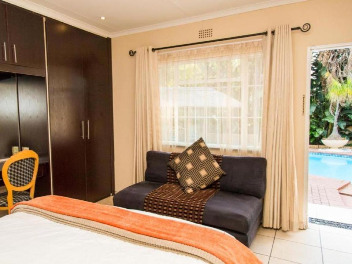 Sollunaa Guesthouse Sandton Zimmer foto